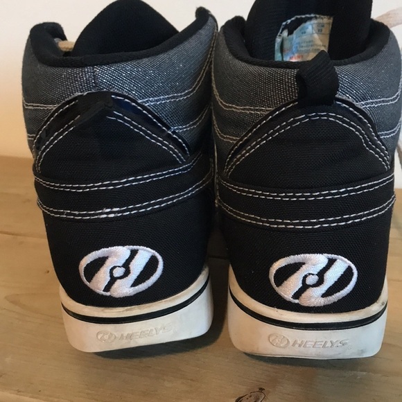 Heelys uptown lace up metallic sneakers shoes youth size 4 - Picture 6 of 10